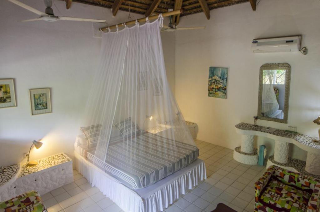 Chez Maggie Hotel & Restaurant Morondava Exteriör bild